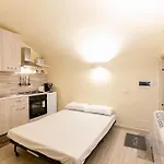 Apartment La Chicca Intero Nei Spagnoli Neapel