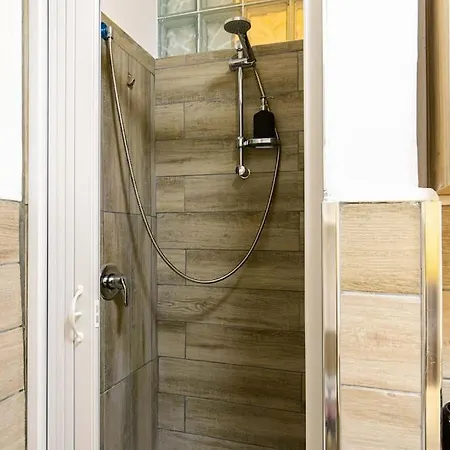 La Chicca Intero Nei Spagnoli Lägenhet